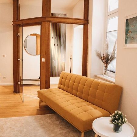 Studio Apartment Im Zentrum Mit Parkplatz & Neuem Badezimmer Magdeburgo Esterno foto